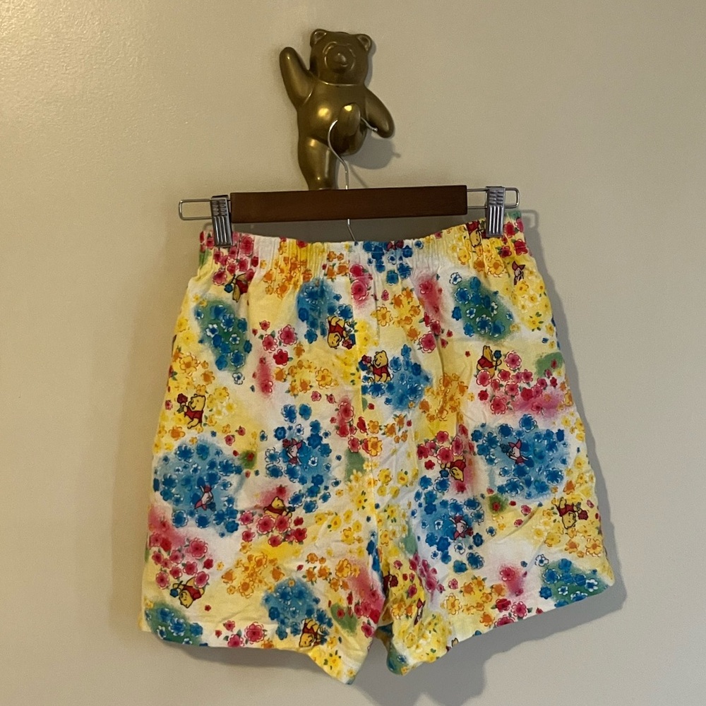 Vintage Disney Pooh Floral Cotton Shorts